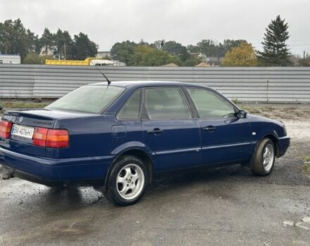 Синий Фольксваген Пассат, объемом двигателя 2 л и пробегом 293 тыс. км за 2150 $, фото 2 на Automoto.ua