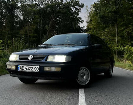 Синий Фольксваген Пассат, объемом двигателя 1.8 л и пробегом 330 тыс. км за 3000 $, фото 1 на Automoto.ua