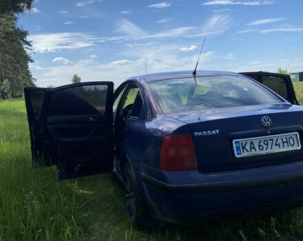 Синій Фольксваген Пассат, об'ємом двигуна 1.8 л та пробігом 274 тис. км за 2900 $, фото 2 на Automoto.ua