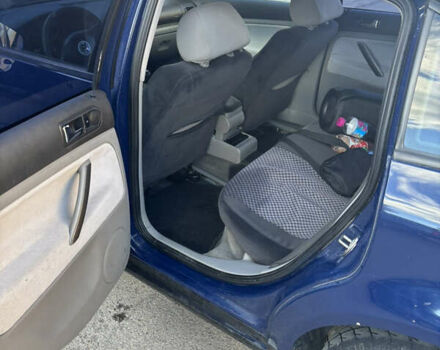 Синий Фольксваген Пассат, объемом двигателя 1.6 л и пробегом 328 тыс. км за 3400 $, фото 13 на Automoto.ua