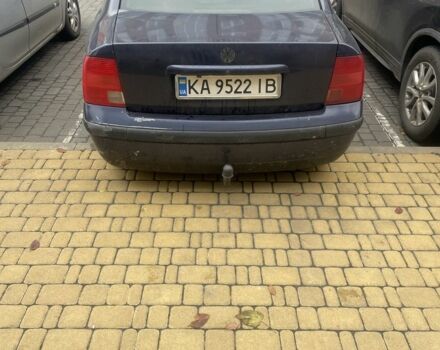 Синий Фольксваген Пассат, объемом двигателя 1.9 л и пробегом 427 тыс. км за 3500 $, фото 5 на Automoto.ua