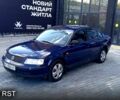 Синий Фольксваген Пассат, объемом двигателя 1.6 л и пробегом 275 тыс. км за 2799 $, фото 1 на Automoto.ua