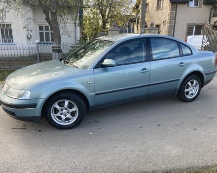 Синий Фольксваген Пассат, объемом двигателя 1.6 л и пробегом 340 тыс. км за 2800 $, фото 1 на Automoto.ua