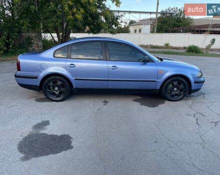 Синий Фольксваген Пассат, объемом двигателя 1.78 л и пробегом 355 тыс. км за 4800 $, фото 3 на Automoto.ua