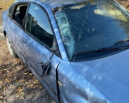 Синий Фольксваген Пассат, объемом двигателя 1.8 л и пробегом 292 тыс. км за 1300 $, фото 5 на Automoto.ua