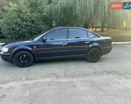 Синий Фольксваген Пассат, объемом двигателя 1.9 л и пробегом 430 тыс. км за 4500 $, фото 5 на Automoto.ua