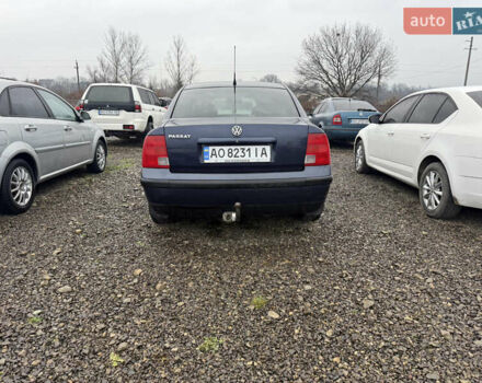 Синий Фольксваген Пассат, объемом двигателя 1.6 л и пробегом 220 тыс. км за 3200 $, фото 4 на Automoto.ua