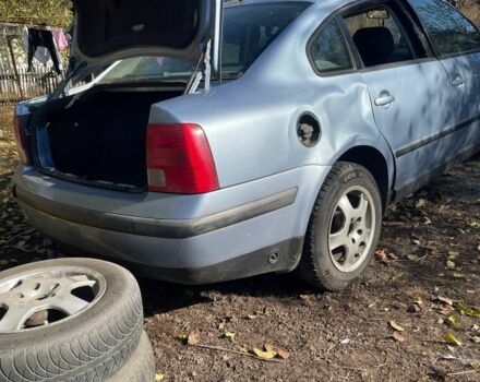 Синий Фольксваген Пассат, объемом двигателя 1.8 л и пробегом 292 тыс. км за 1300 $, фото 6 на Automoto.ua