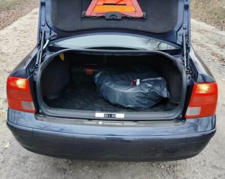 Синий Фольксваген Пассат, объемом двигателя 1.6 л и пробегом 356 тыс. км за 3500 $, фото 8 на Automoto.ua