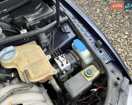 Синий Фольксваген Пассат, объемом двигателя 1.6 л и пробегом 220 тыс. км за 3200 $, фото 13 на Automoto.ua