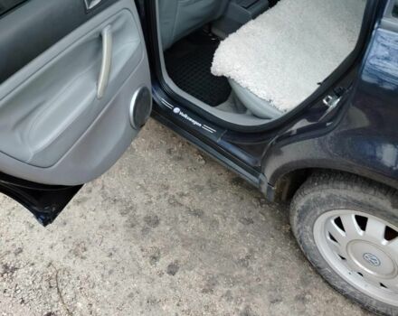 Синий Фольксваген Пассат, объемом двигателя 1.6 л и пробегом 356 тыс. км за 3500 $, фото 10 на Automoto.ua