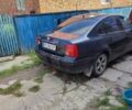 Синий Фольксваген Пассат, объемом двигателя 1.6 л и пробегом 300 тыс. км за 2500 $, фото 1 на Automoto.ua
