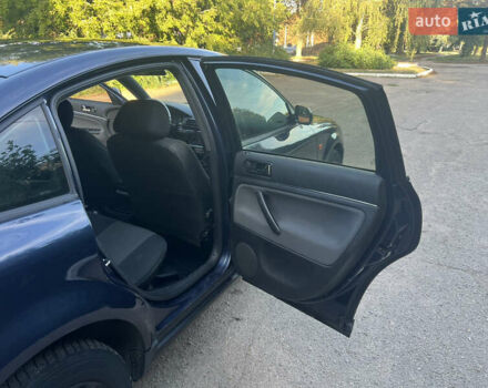 Синий Фольксваген Пассат, объемом двигателя 1.9 л и пробегом 430 тыс. км за 4500 $, фото 12 на Automoto.ua