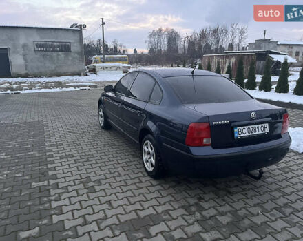 Синий Фольксваген Пассат, объемом двигателя 1.6 л и пробегом 211 тыс. км за 3400 $, фото 8 на Automoto.ua