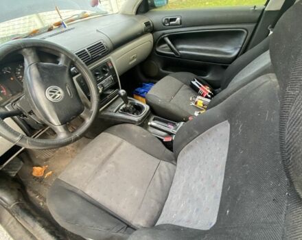 Синий Фольксваген Пассат, объемом двигателя 1.6 л и пробегом 304 тыс. км за 1300 $, фото 7 на Automoto.ua