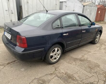 Синий Фольксваген Пассат, объемом двигателя 1.6 л и пробегом 307 тыс. км за 1550 $, фото 3 на Automoto.ua