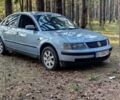 Синий Фольксваген Пассат, объемом двигателя 1.6 л и пробегом 333 тыс. км за 4250 $, фото 1 на Automoto.ua