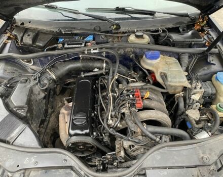 Синий Фольксваген Пассат, объемом двигателя 1.6 л и пробегом 307 тыс. км за 1550 $, фото 10 на Automoto.ua