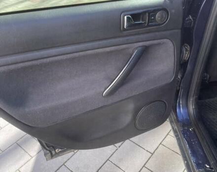 Синий Фольксваген Пассат, объемом двигателя 1.6 л и пробегом 300 тыс. км за 2800 $, фото 7 на Automoto.ua