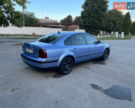 Синий Фольксваген Пассат, объемом двигателя 1.78 л и пробегом 355 тыс. км за 4800 $, фото 4 на Automoto.ua