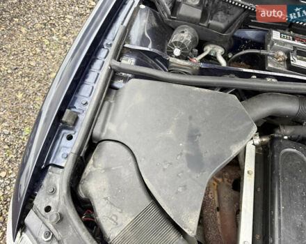 Синий Фольксваген Пассат, объемом двигателя 1.6 л и пробегом 220 тыс. км за 3200 $, фото 12 на Automoto.ua