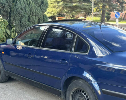 Синий Фольксваген Пассат, объемом двигателя 1.6 л и пробегом 328 тыс. км за 3400 $, фото 6 на Automoto.ua