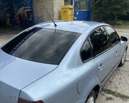 Синий Фольксваген Пассат, объемом двигателя 1.9 л и пробегом 400 тыс. км за 2200 $, фото 6 на Automoto.ua