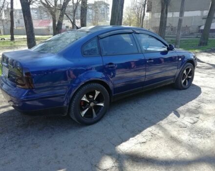 Синий Фольксваген Пассат, объемом двигателя 1.8 л и пробегом 300 тыс. км за 3800 $, фото 5 на Automoto.ua