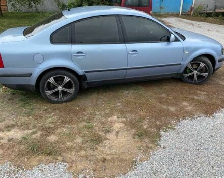 Синий Фольксваген Пассат, объемом двигателя 1.9 л и пробегом 377 тыс. км за 2650 $, фото 1 на Automoto.ua