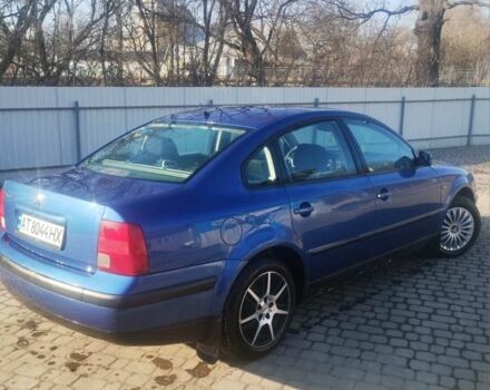 Синий Фольксваген Пассат, объемом двигателя 1.6 л и пробегом 300 тыс. км за 2500 $, фото 1 на Automoto.ua