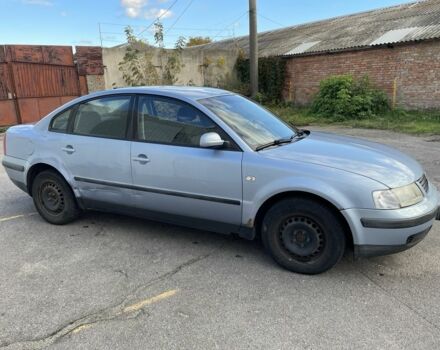 Синий Фольксваген Пассат, объемом двигателя 1.8 л и пробегом 280 тыс. км за 3400 $, фото 3 на Automoto.ua