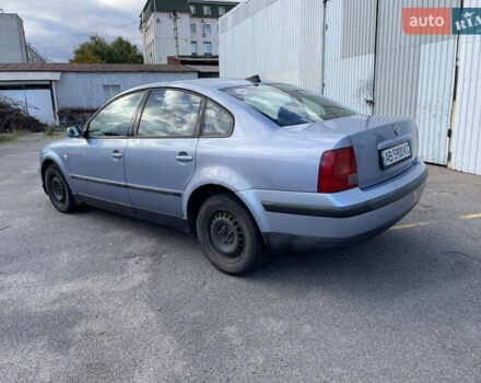 Синий Фольксваген Пассат, объемом двигателя 1.8 л и пробегом 280 тыс. км за 3400 $, фото 5 на Automoto.ua