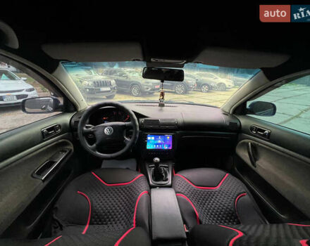 Синий Фольксваген Пассат, объемом двигателя 1.78 л и пробегом 405 тыс. км за 4200 $, фото 10 на Automoto.ua