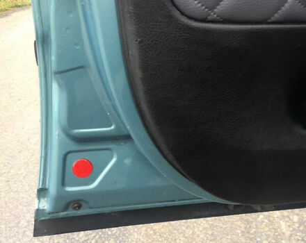 Синий Фольксваген Пассат, объемом двигателя 1.6 л и пробегом 285 тыс. км за 3750 $, фото 15 на Automoto.ua