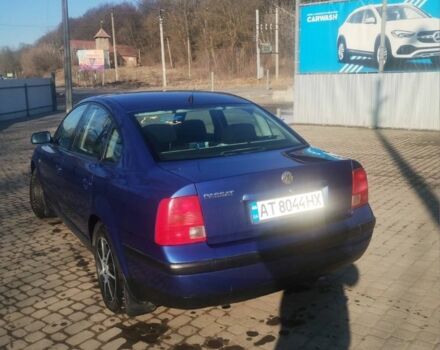 Синий Фольксваген Пассат, объемом двигателя 1.6 л и пробегом 300 тыс. км за 2500 $, фото 5 на Automoto.ua