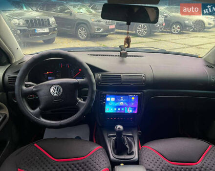 Синий Фольксваген Пассат, объемом двигателя 1.78 л и пробегом 405 тыс. км за 4200 $, фото 11 на Automoto.ua