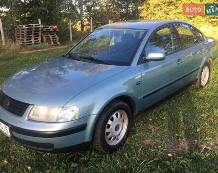 Синий Фольксваген Пассат, объемом двигателя 1.6 л и пробегом 285 тыс. км за 3750 $, фото 16 на Automoto.ua