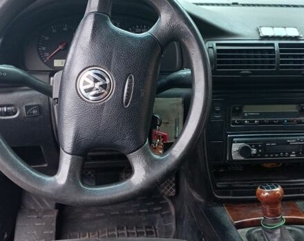 Синий Фольксваген Пассат, объемом двигателя 1.8 л и пробегом 283 тыс. км за 2650 $, фото 14 на Automoto.ua