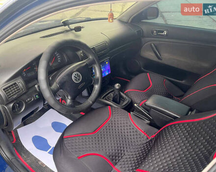 Синий Фольксваген Пассат, объемом двигателя 1.78 л и пробегом 405 тыс. км за 4200 $, фото 12 на Automoto.ua