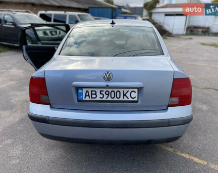 Синий Фольксваген Пассат, объемом двигателя 1.8 л и пробегом 280 тыс. км за 3400 $, фото 20 на Automoto.ua