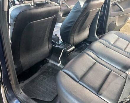 Синій Фольксваген Пассат, об'ємом двигуна 1.6 л та пробігом 403 тис. км за 3800 $, фото 11 на Automoto.ua