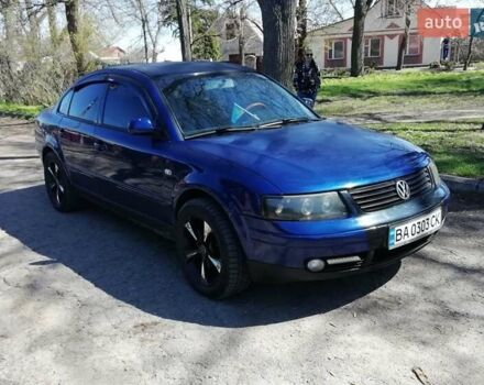 Синий Фольксваген Пассат, объемом двигателя 1.8 л и пробегом 300 тыс. км за 3800 $, фото 7 на Automoto.ua