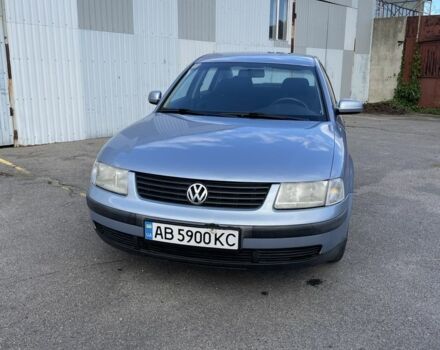 Синий Фольксваген Пассат, объемом двигателя 1.8 л и пробегом 280 тыс. км за 3400 $, фото 2 на Automoto.ua