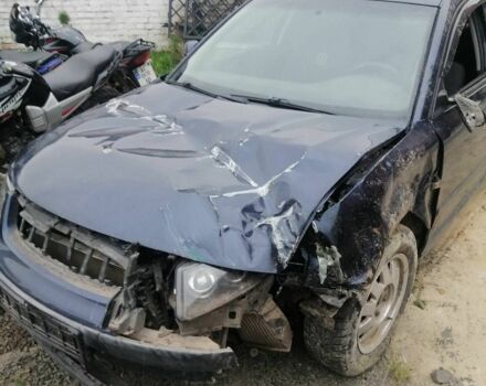 Синий Фольксваген Пассат, объемом двигателя 1.9 л и пробегом 380 тыс. км за 1450 $, фото 2 на Automoto.ua