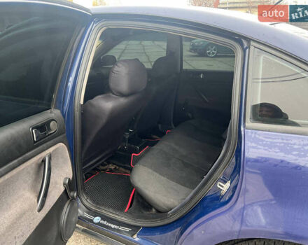 Синий Фольксваген Пассат, объемом двигателя 1.78 л и пробегом 405 тыс. км за 4200 $, фото 9 на Automoto.ua