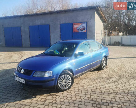 Синий Фольксваген Пассат, объемом двигателя 1.6 л и пробегом 420 тыс. км за 2500 $, фото 5 на Automoto.ua