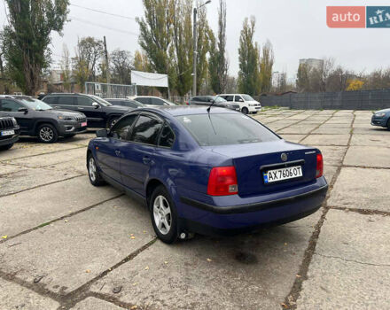 Синий Фольксваген Пассат, объемом двигателя 1.78 л и пробегом 405 тыс. км за 4200 $, фото 6 на Automoto.ua