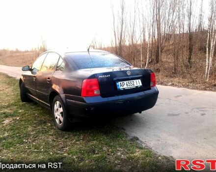 Синий Фольксваген Пассат, объемом двигателя 1.8 л и пробегом 452 тыс. км за 4400 $, фото 2 на Automoto.ua