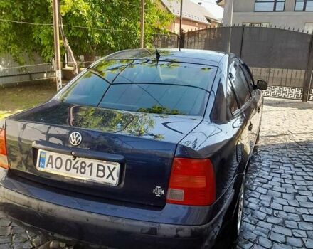 Синий Фольксваген Пассат, объемом двигателя 1.8 л и пробегом 376 тыс. км за 3500 $, фото 3 на Automoto.ua