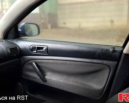 Синій Фольксваген Пассат, об'ємом двигуна 1.6 л та пробігом 278 тис. км за 2900 $, фото 9 на Automoto.ua